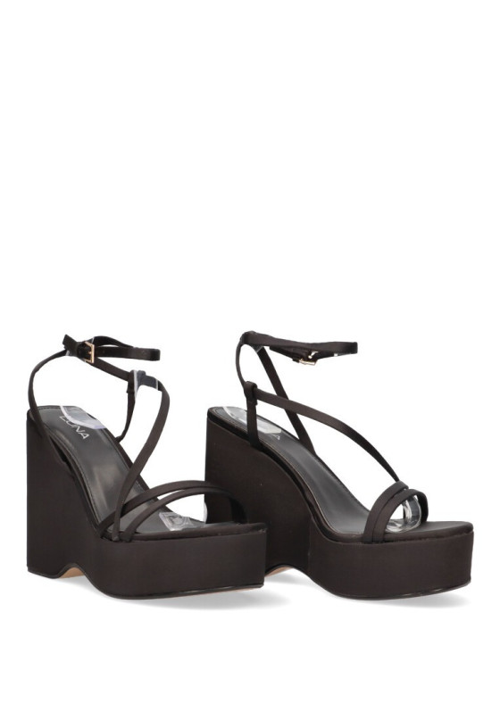 Sandalia de mujer LUNA TREND m3225 negro sintetico cuña alta