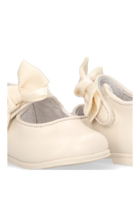 Zapato de niña BUBBLE BOBBLE a1331 beige piel suela plana