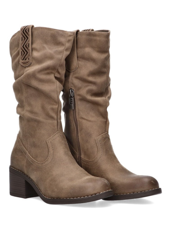 Bota de mujer MUSTANG 52761 taupe sintetico tacón medio