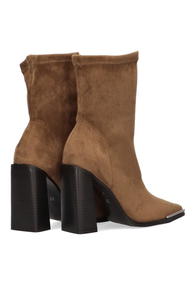 Botin de mujer SUPER MODE 9025 camel antelina tacón alto