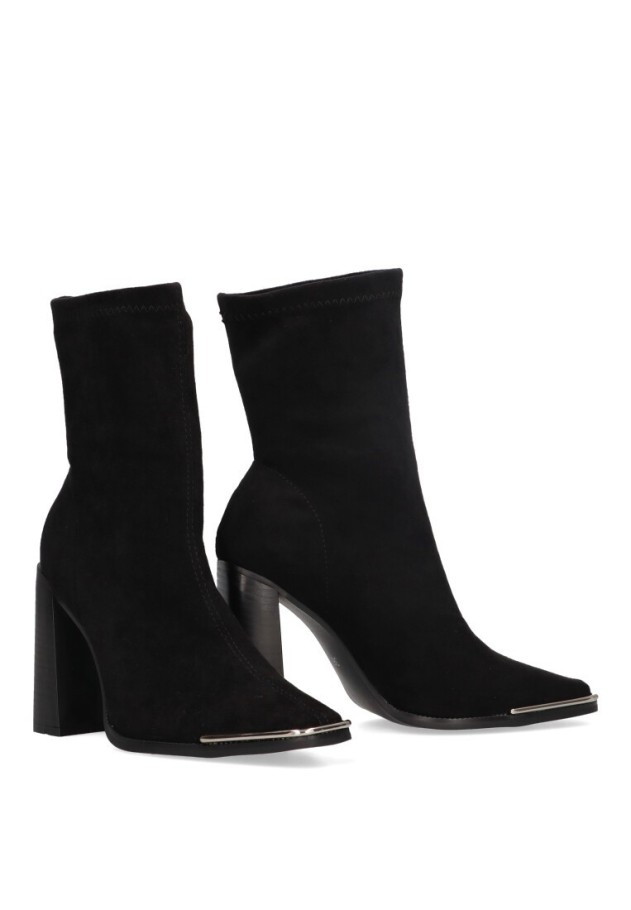 Botin de mujer SUPER MODE 9025 negro antelina tacón alto