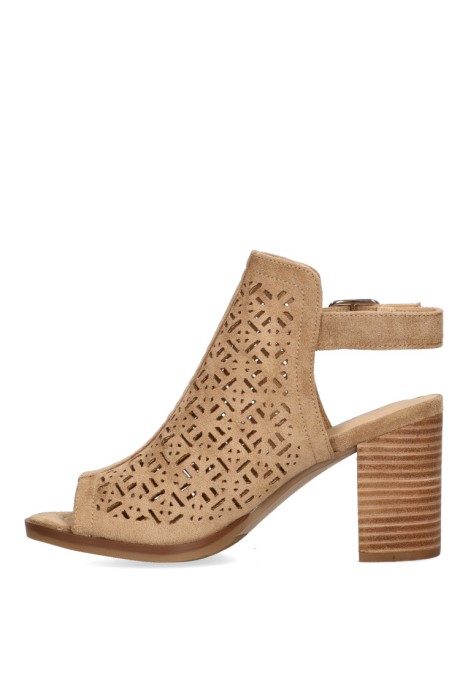 Sandalia de mujer ETIKA 31118 camel antelina tacón medio