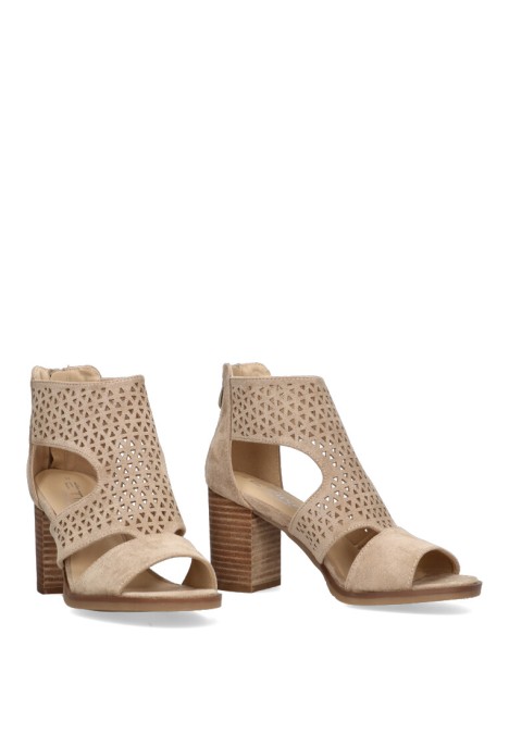 Sandalia de mujer ETIKA 31117 taupe antelina tacón medio