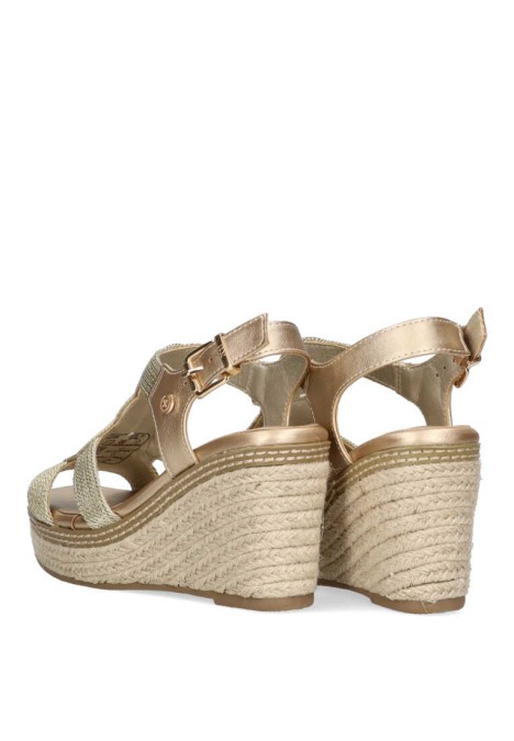 Sandalia de mujer XTI 142320 oro sintetico cuña alta