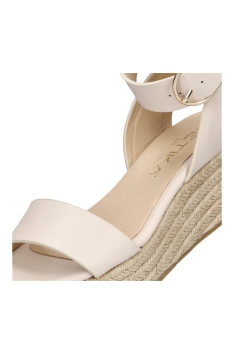 Sandalia de mujer ETIKA 10006 beige sintetico cuña media