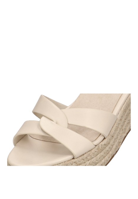 Sandalia beige con suela doble para mujer LUNA TREND M4390