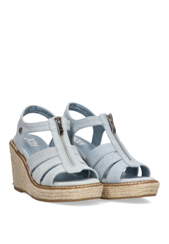 Sandalia de mujer XTI 142764 jeans sintetico cuña alta