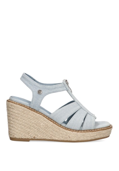 Sandalia de mujer XTI 142764 jeans sintetico cuña alta