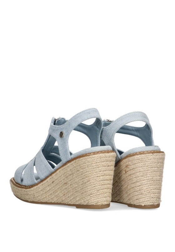 Sandalia de mujer XTI 142764 jeans sintetico cuña alta