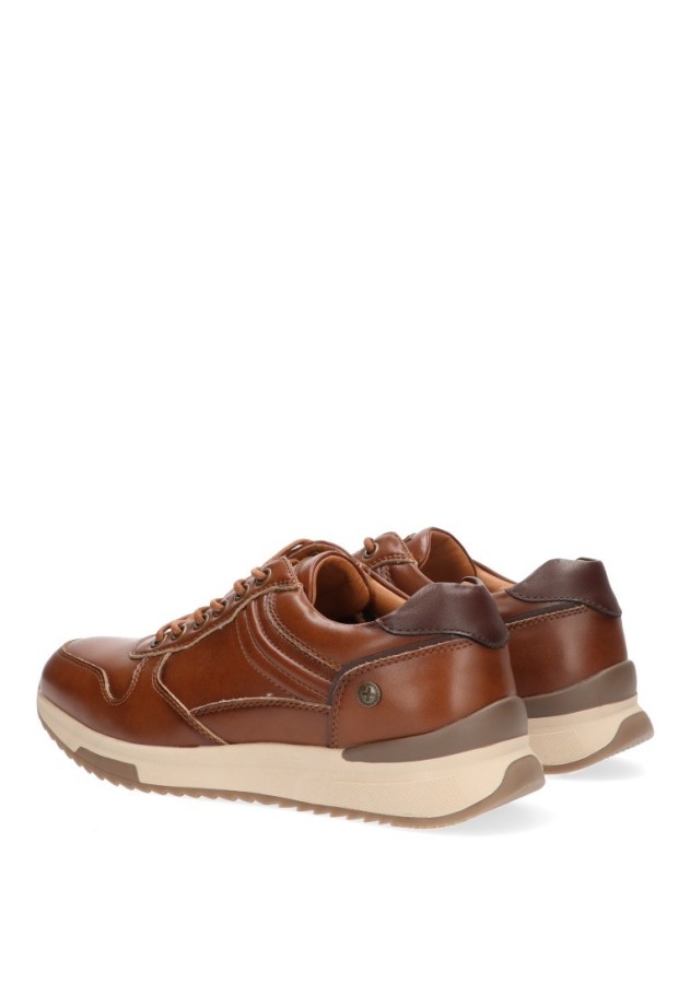 Deportivo de hombre XTI 142928 camel sintetico suela plana