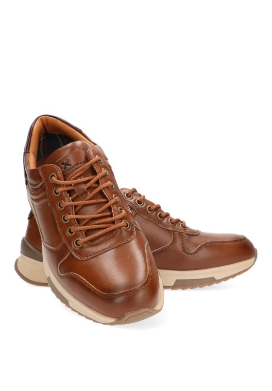 Deportivo de hombre XTI 142928 camel sintetico suela plana