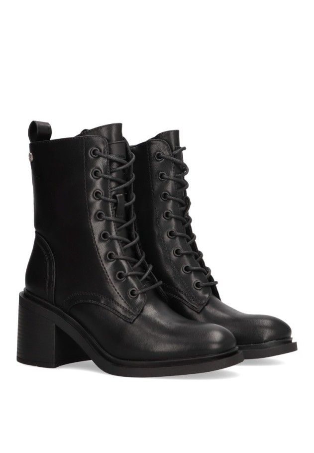 Botin de mujer XTI 143309 negro sintetico tacón alto