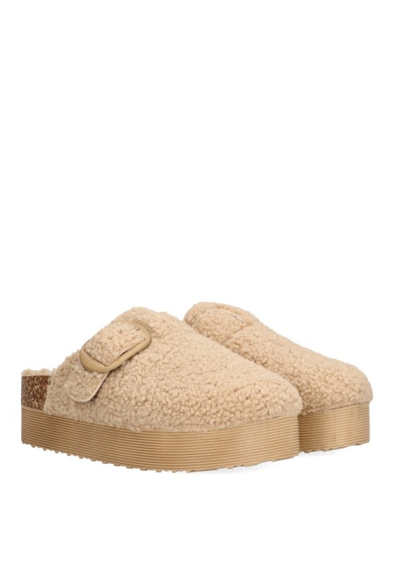 Zueco de mujer ISTERIA 24161 beige sintetico suela plana