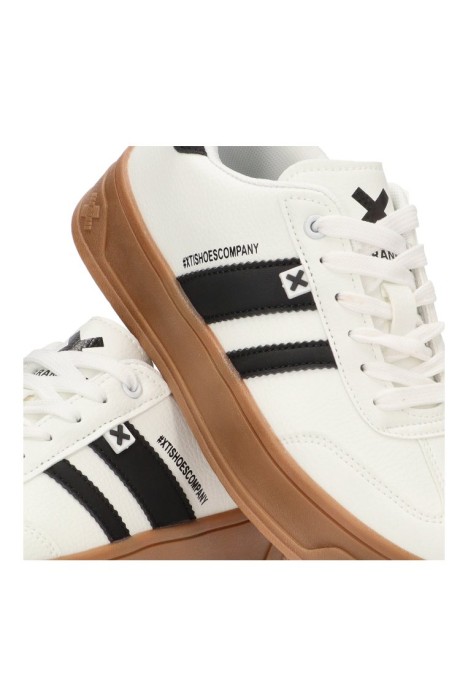 Deportivo de mujer XTI 143645 blanco sintetico suela doble