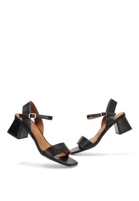 Sandalia de mujer LUNA TREND m4281 negro sintetico tacón medio