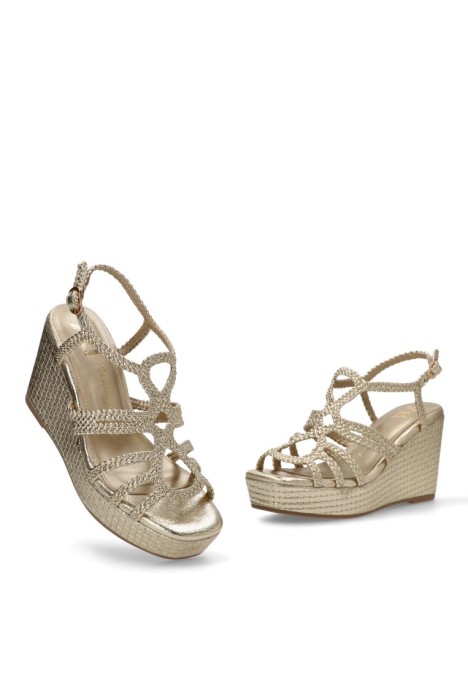 Sandalia de mujer XTI 144056 oro sintetico cuña alta