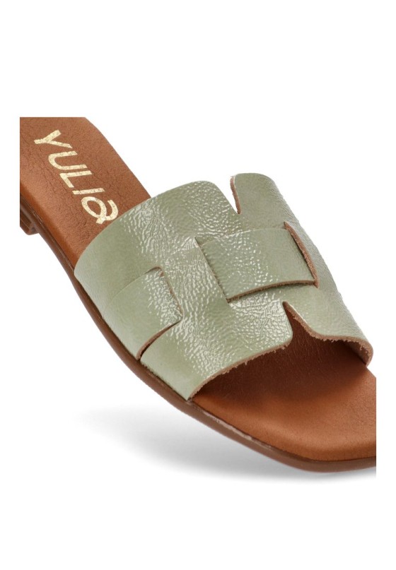 Sandalia de mujer YULIA 5550 verde piel suela plana