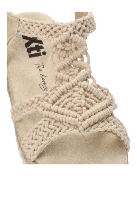 Sandalia niña XTI KIDS 151261 beige