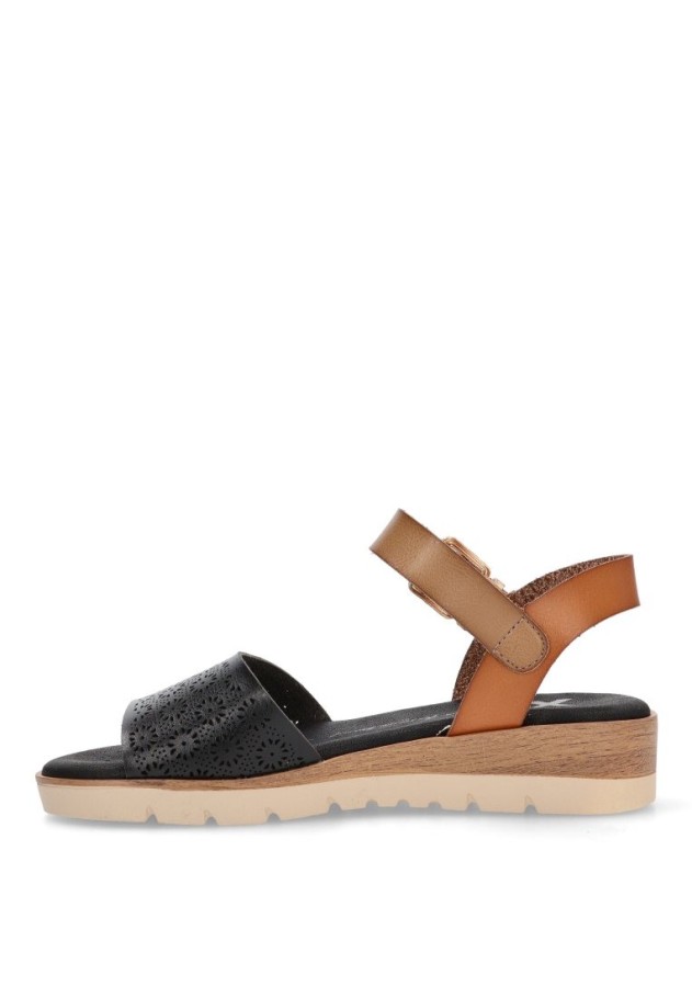 Sandalia mujer XTI 143856 negro
