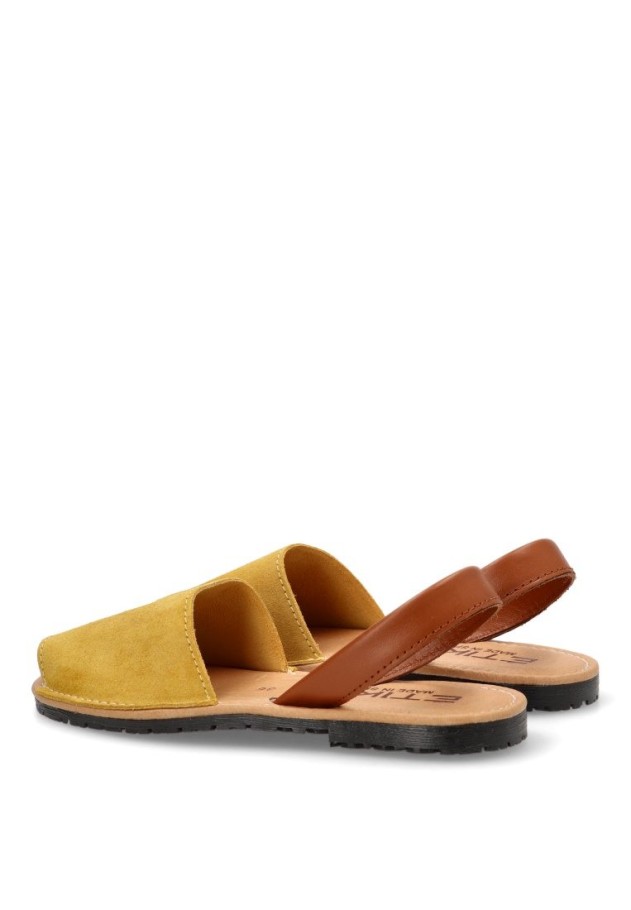 Sandalia de mujer ETIKA 10080 mostaza piel suela plana