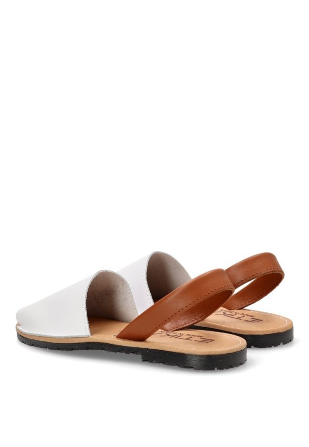 Sandalia de mujer ETIKA 10080 blanco piel suela plana