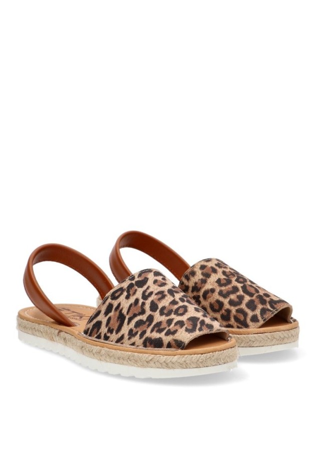Sandalia de mujer ETIKA 10082 leopardo piel suela plana
