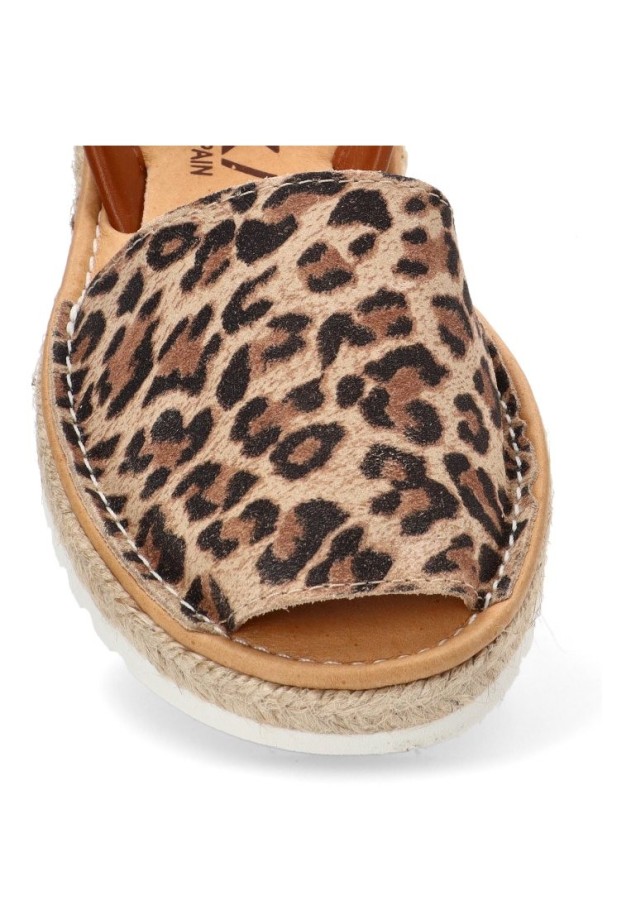Sandalia de mujer ETIKA 10082 leopardo piel suela plana