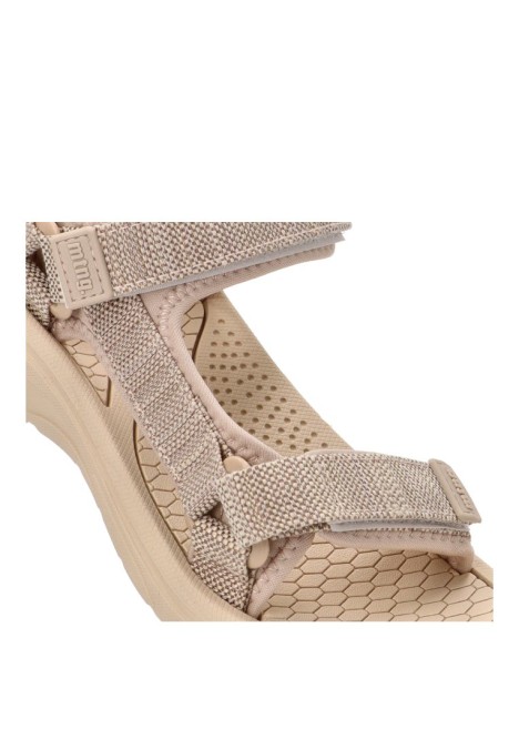 Sandalia de mujer MUSTANG 60804 beige textil  suela plana