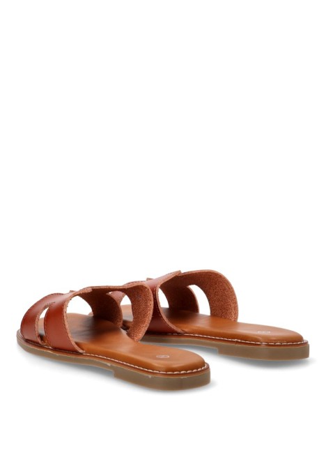 Sandalia de mujer SORAIA m8081 camel sintetico suela plana