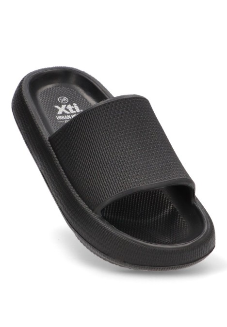 Chanclas sandalias playa de mujer XTI 44489 negro goma suela plana