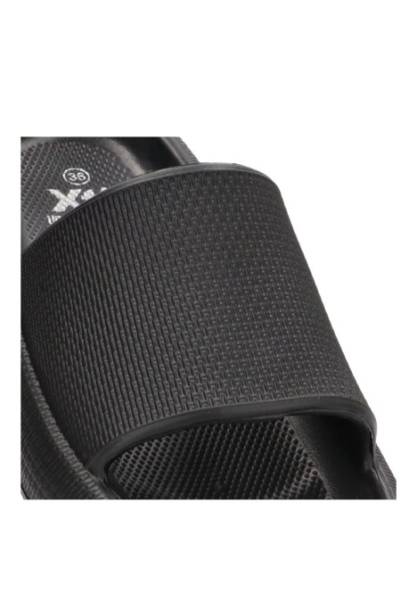 Chanclas sandalias playa de mujer XTI 44489 negro goma suela plana