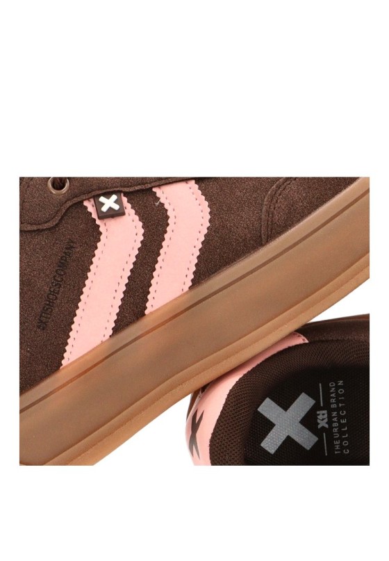 Zapatillas casual mujer XTI 144586 marrón