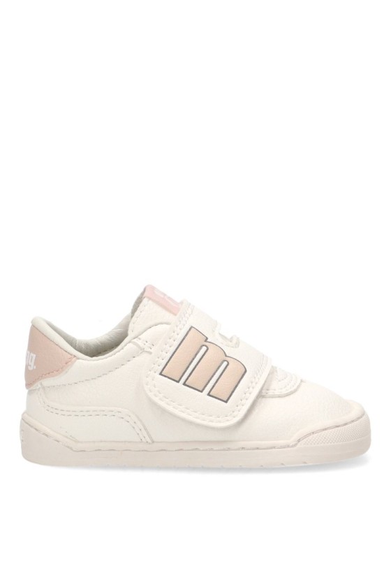 Deportivo niña barefoot Mustang Kids nude