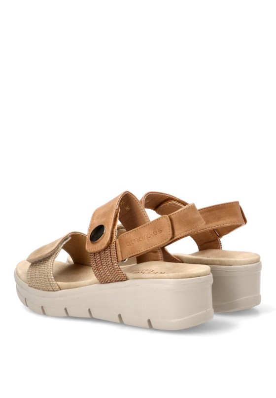 Sandalia con cuña media marrón ABZ30135 de mujer AMARPIES
