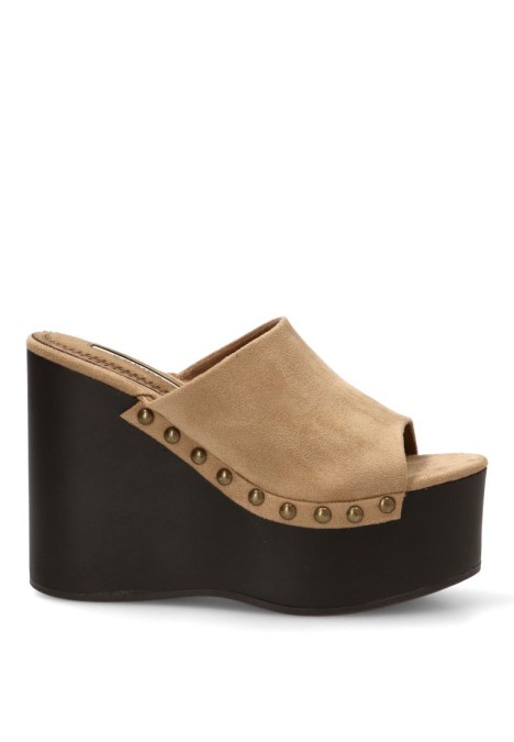 Zueco de mujer LUNA TREND m6368 arena antelina cuña alta