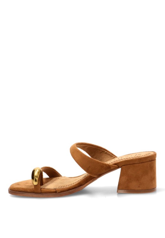 Sandalia de tacón medio en antelina camel para mujer TRAVIATA M6323