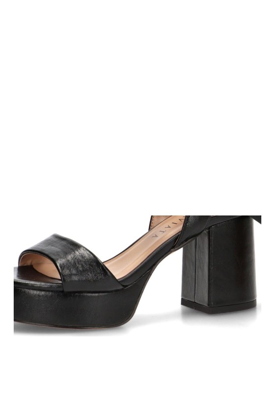 Sandalia negra de mujer TRAVIATA M5360 con tacón alto