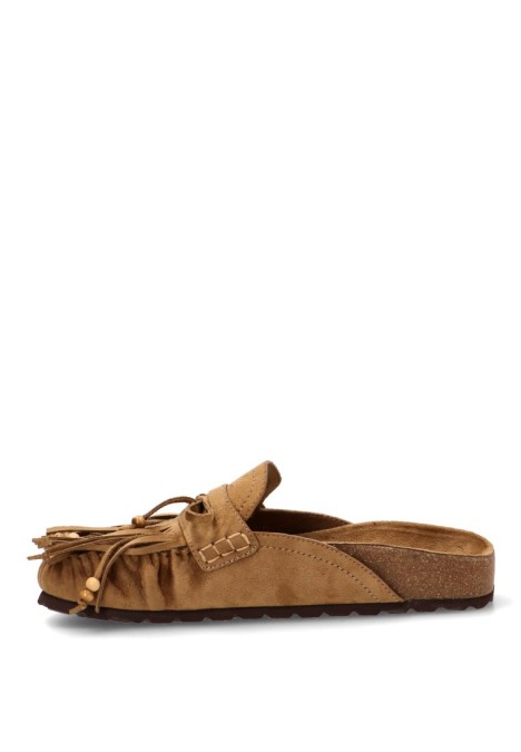 Zueco de mujer TRAVIATA m6000 camel antelina suela plana