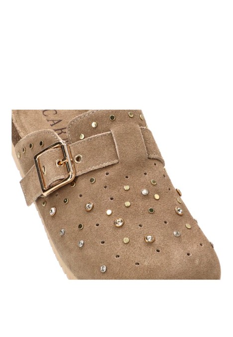 Zueco de mujer CARMELA 163280 taupe piel suela plana