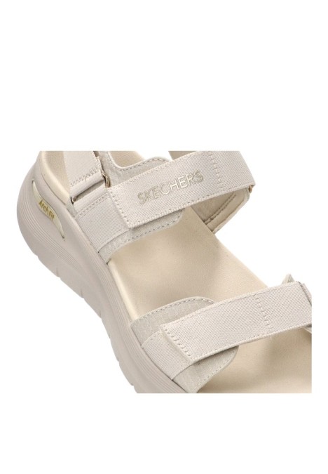 Sandalia beige de mujer SKECHERS 119465 con plantilla Arch-Fit