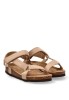 Sandalia casual de mujer ETIKA 10097 en antelina taupe con suela plana