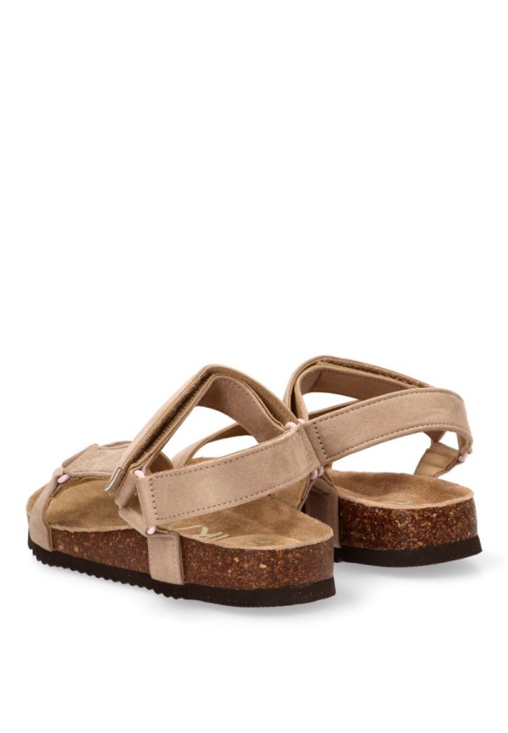 Sandalia casual de mujer ETIKA 10097 en antelina taupe con suela plana