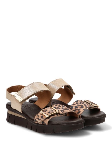 Sandalia con cuña media en piel beige de mujer YULIA 2606