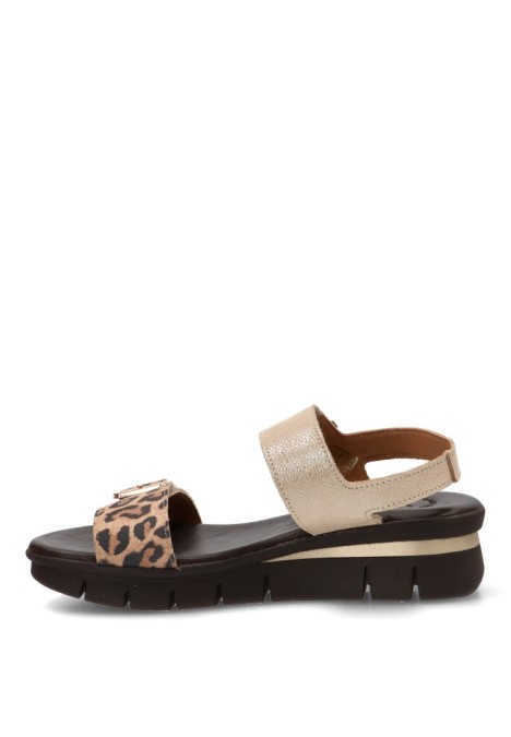 Sandalia con cuña media en piel beige de mujer YULIA 2606