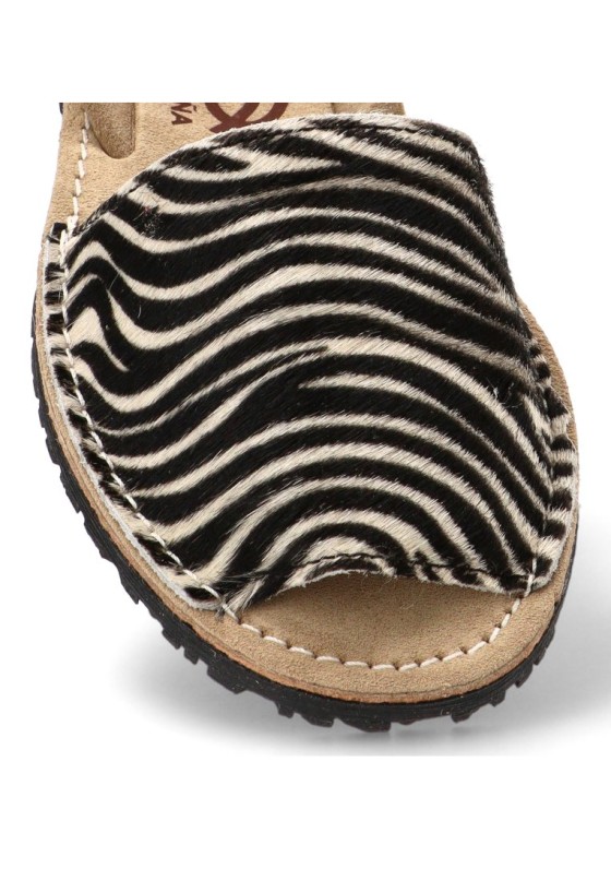 Sandalia 550 animal print de mujer Pony Minizebra