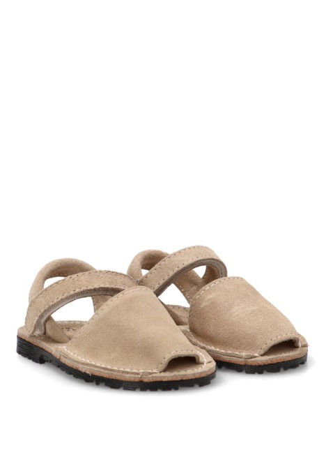 Sandalia serraje beige para niño PISTACHO ME 551 con suela plana