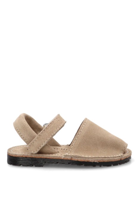 Sandalia serraje beige para niño PISTACHO ME 551 con suela plana
