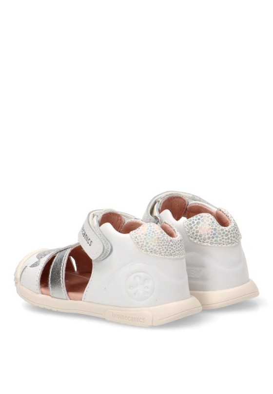 Sandalia de niña BIOMECANICS 262108 en piel blanca con velcro y suela plana