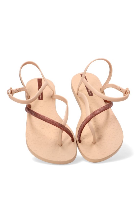 Sandalia de playa beige para mujer IPANEMA 83782 con suela plana de goma