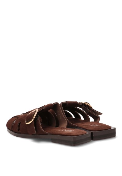 Sandalia cangrejera KISS para mujer M2728 en color chocolate